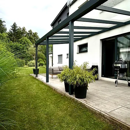 Schoene Mit Terrasse Und Parkplatz Apartment *