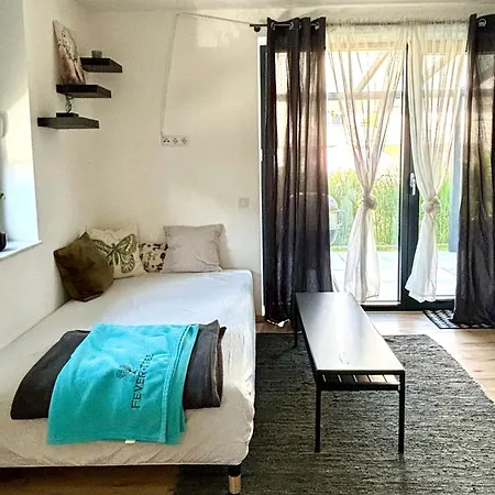 Apartment Schoene Mit Terrasse Und Parkplatz *